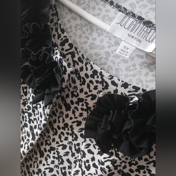 Julian Taylor New York/Size 16 Dress Set with Shrug Black Animal Print - Picture 5 of 6